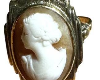 14K Gold Carved Shell Cameo Ring Locket