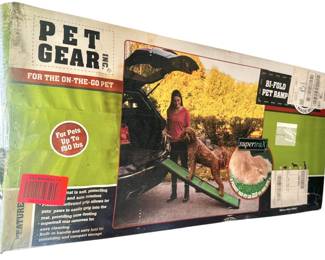 NEW Pet Gear BiFold Pet Ramp