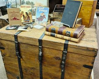 Primitive ca. 1890"s wood flat top trunk