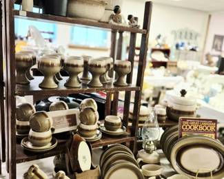 Canada Stoneware set