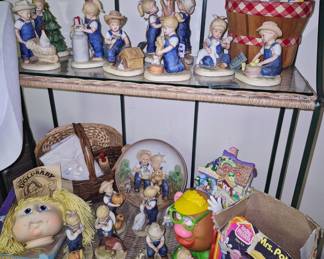 "Demin Days" figurines