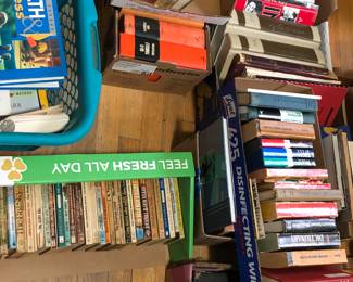 Lots of western paperbacks