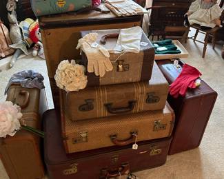 VINTAGE LUGGAGE