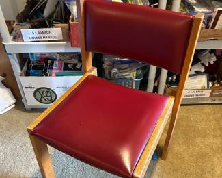 VINTAGE MCM CHAIR