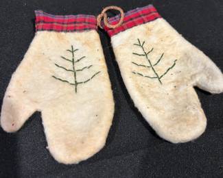 VINTAGE MITTENS