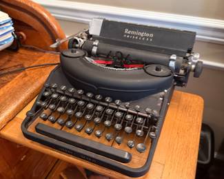 TYPWRITERS