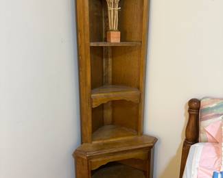 Wood corner shelf unit with four tiers