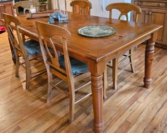 Beautiful Pine Dining Table 78x41 inches.