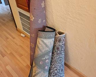 260 3RugsWithFloorProtectorPads