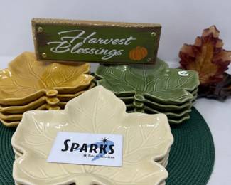 143 Setof12LeafAppetizerPlates
