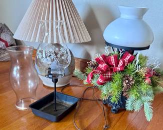Decor Lamps - Make sure you go to our HiBid page to see all the items and more pictures.