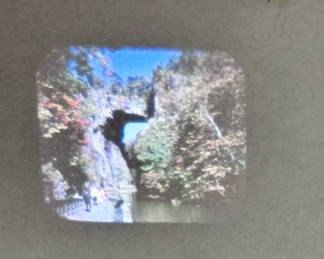 Vintage Viewmaster projects - Make sure you go to our HiBid page to see all the items and more pictures.