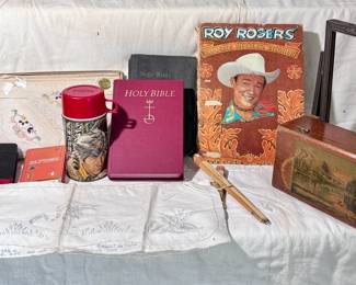 Vintage Cowboy lot Davy Crockett Thermos, Roy Rogers - Make sure you go to our HiBid page to see all the items and more pictures.