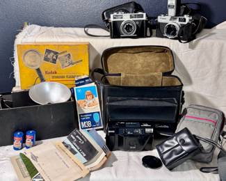 Vintage Cameras - Make sure you go to our HiBid page to see all the items and more pictures.