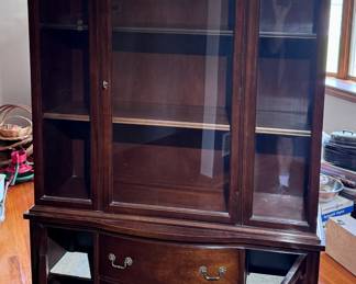 Vintage China Cabinet - Make sure you go to our HiBid page to see all the items and more pictures.
