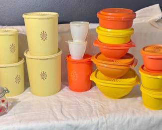 Vintage Tupperware - Make sure you go to our HiBid page to see all the items and more pictures.