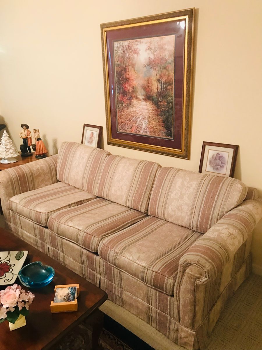 Sleeper Sofa
Buy it now 45.00