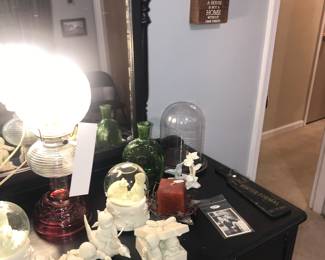Items Located In The 2nd Bedroom