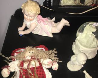 Items Located In The 2nd Bedroom