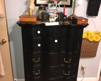Items Located In The 2nd Bedroom