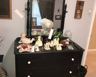 Items Located In The 2nd Bedroom