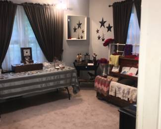 Items Located In The 2nd Bedroom