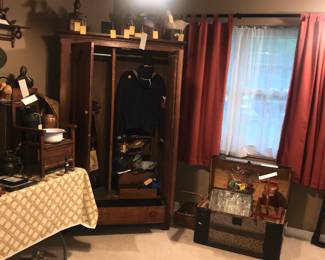 Items Located In The 1st Bedroom