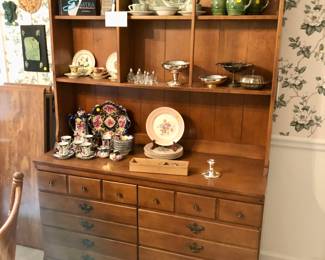 Ethan Allen open hutch curio storage cabinet 