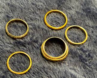 Assorted Gold Bands (Rings)