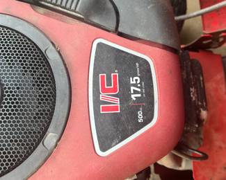 Troy-Bilt Pony Lawn Tractor 17.5 HP w Bagger