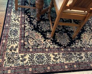 AREA RUG