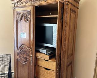 ARMOIRE