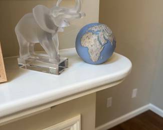 LALIQUE ELEPHANT AND LLADRO GLOBE
