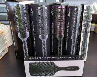 Ergo Ionic Ceramic Round Brush & Polishing Paddle Brush - Styling Tools Bundle