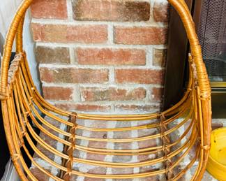 Magazine holder