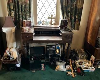 Spinet antique desk, pedestal, 2 Singer Featherweight portable sewing machine.  Lots of sewing items