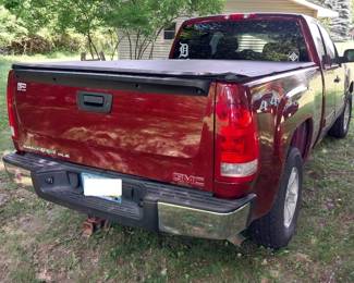 2013 GMC extended cab Sierra