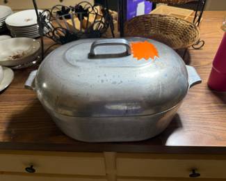 13 Quart Vintage Magnalite Roaster