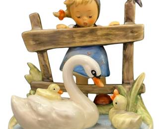 GOEBEL HUMMEL GENTLE FRIENDS FIGURINE