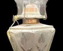 ORNATE VICTORIAN FIGURAL OIL LAMP