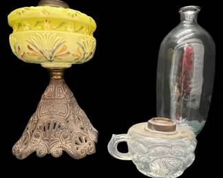 VICTORIAN ART GLASS MINIATURE OIL LAMP
