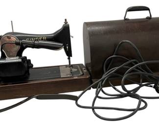 SINGER MODEL 128 1936 KNEE LEVER