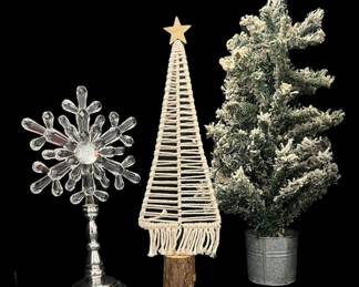 CHARMING CHRISTMAS TRIO