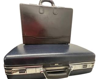 VINTAGE AMERICAN TOURISTER BRIEFCASE
