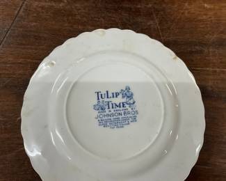Johnson Brothers "Tulip Time" England Plate