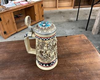 1988 Avon "Indians of the American Frontier" Stein