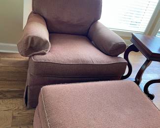 chair w/ottoman