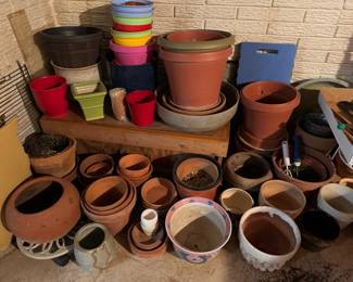 Gardening pots