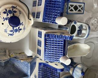 KLM and other Deflt pieces