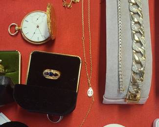 Assorted Gold jewelry